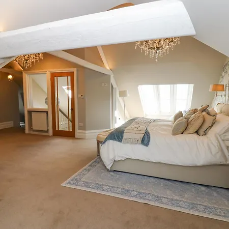 Holiday home Allendale House