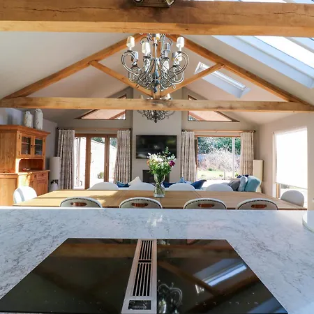 Holiday home Allendale House *