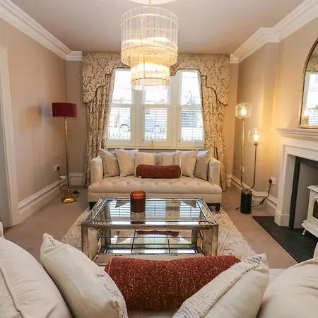 Holiday home Allendale House
